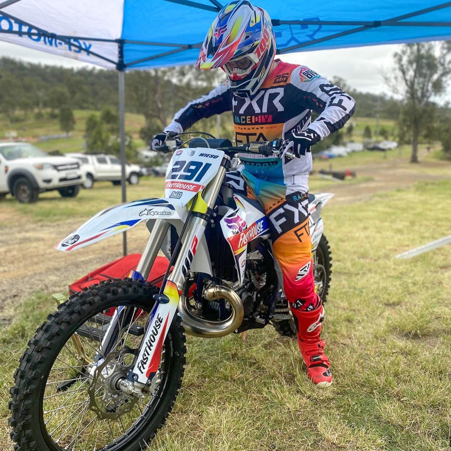 Full custom graphics kit | Omega Moto Graphics