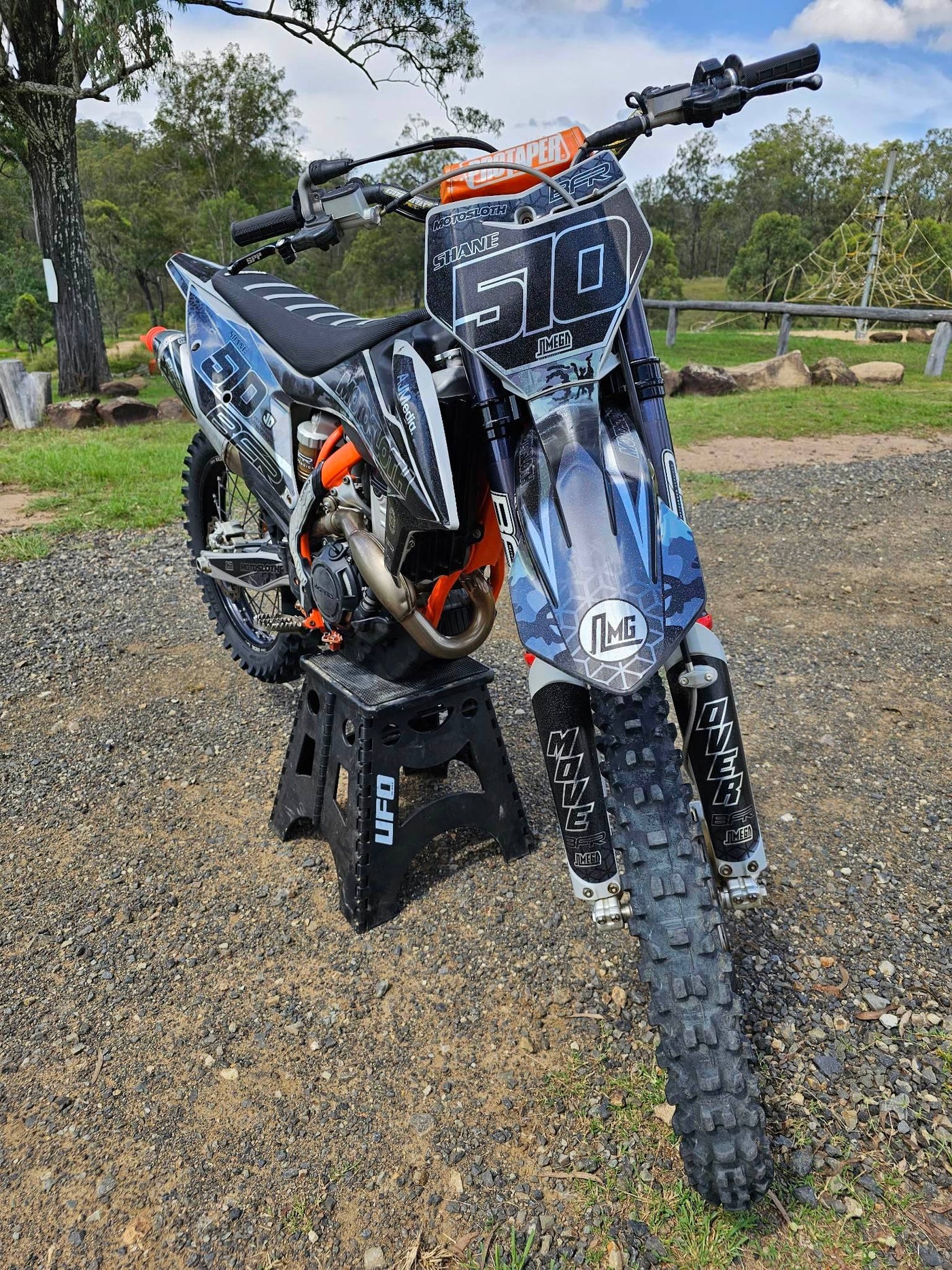 Full custom graphics kit | Omega Moto Graphics
