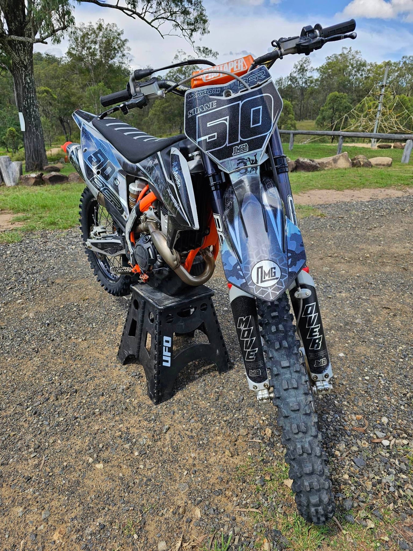 Full custom graphics kit | Omega Moto Graphics