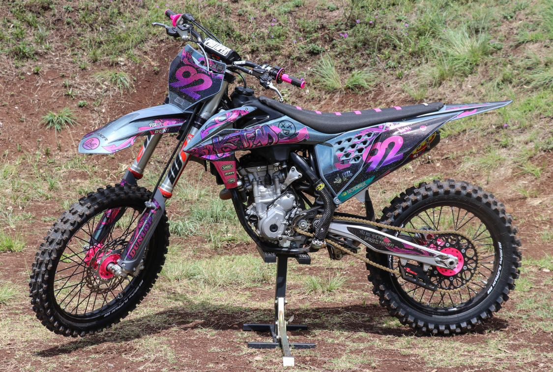 Full custom graphics kit | Omega Moto Graphics