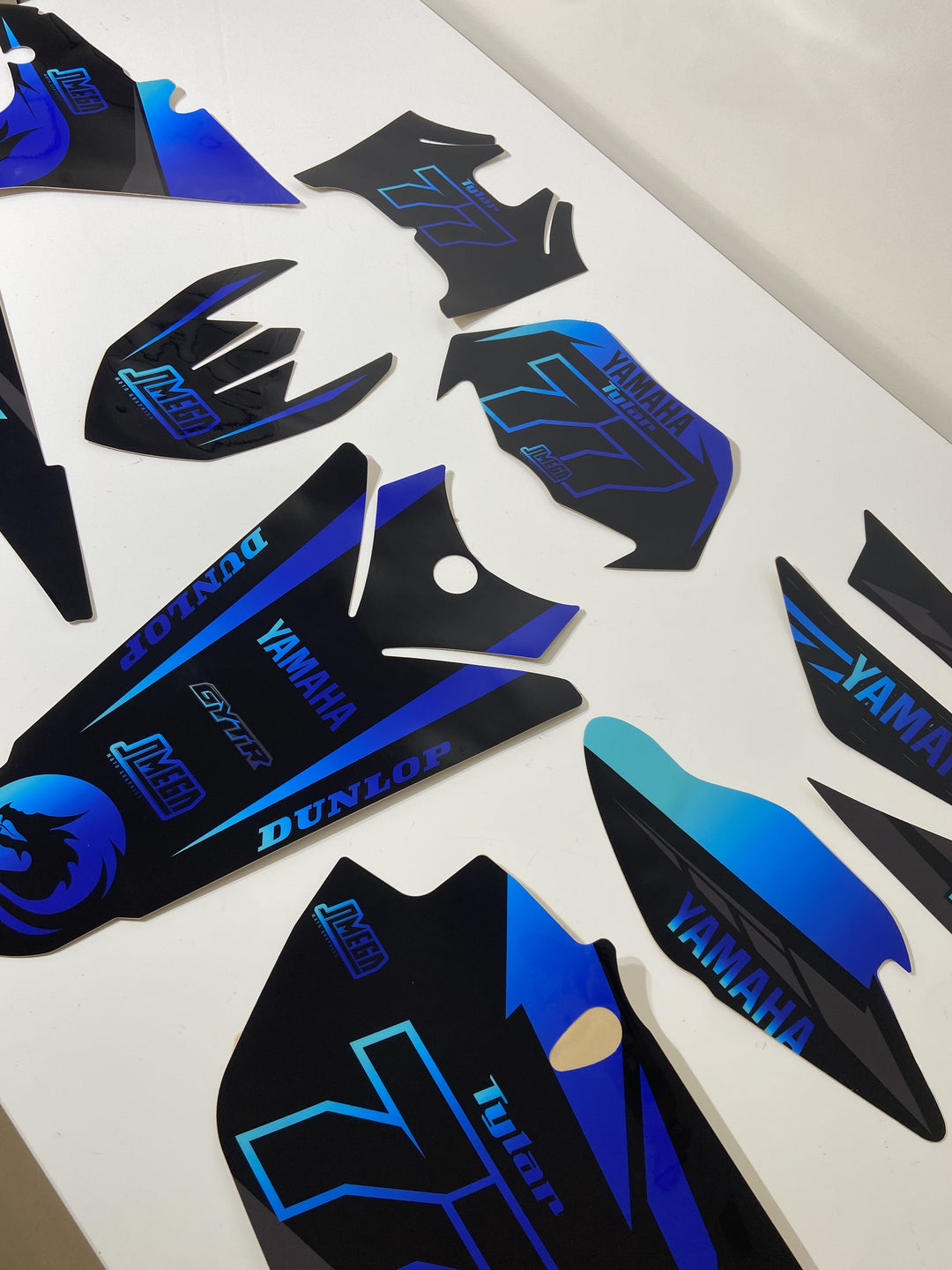 Full custom graphics kit | Omega Moto Graphics