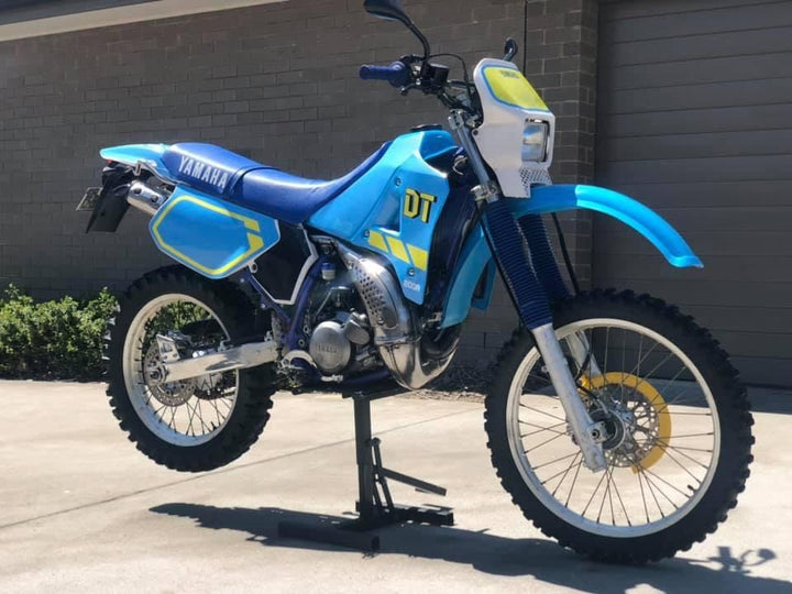 yamaha dt200r original graphics (blue and yellow)