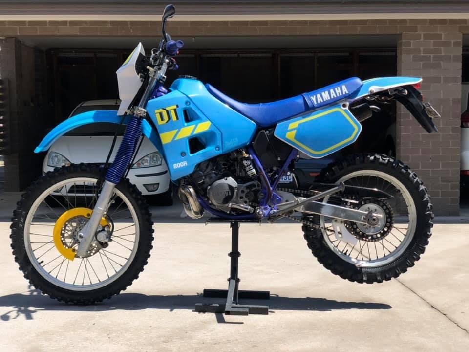 Yamaha DT200R Original Graphics (Blue and Yellow)